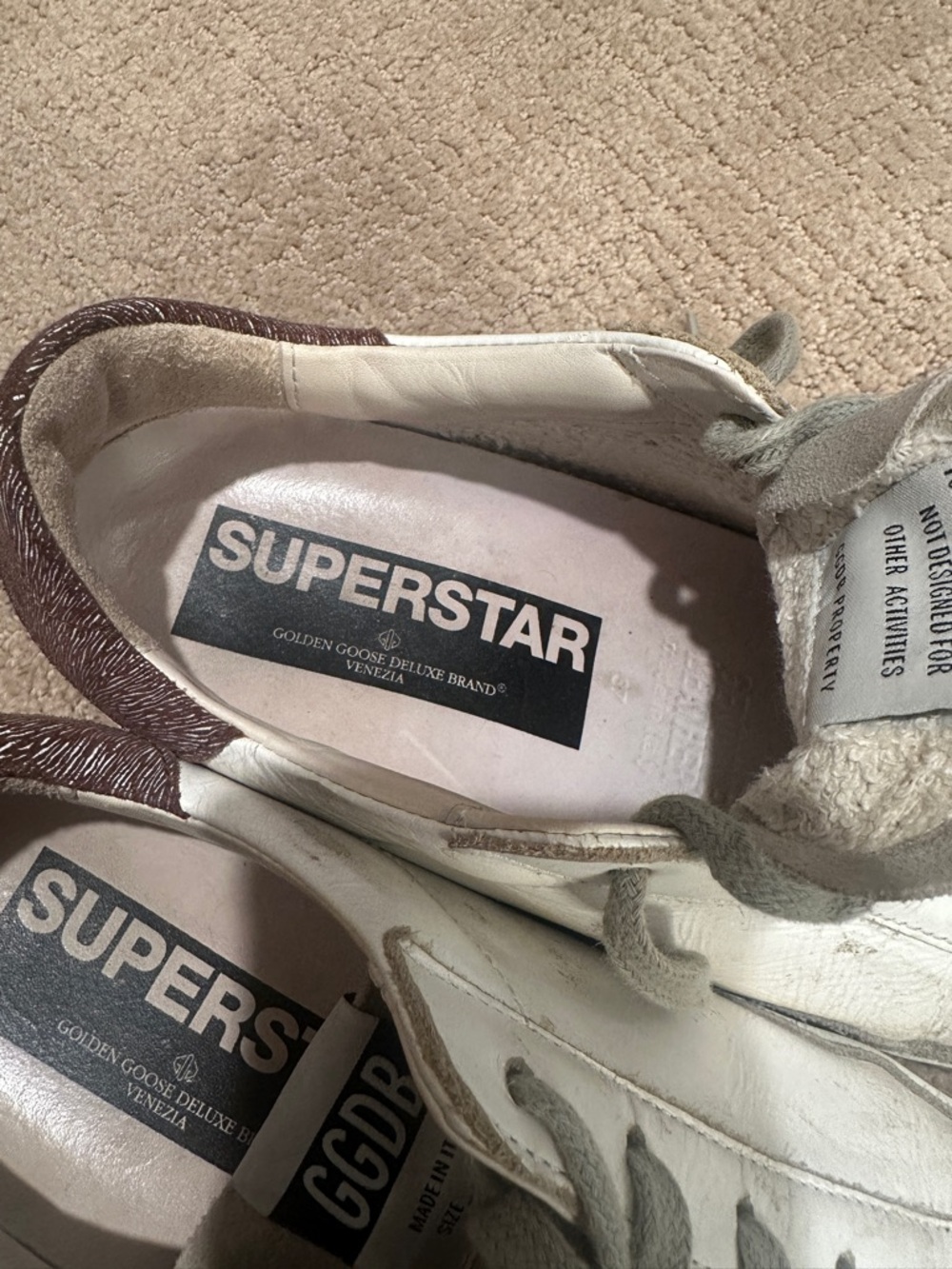 Golden Goose White & Gray Low-Top Leather Sneakers - Picture 5 of 6